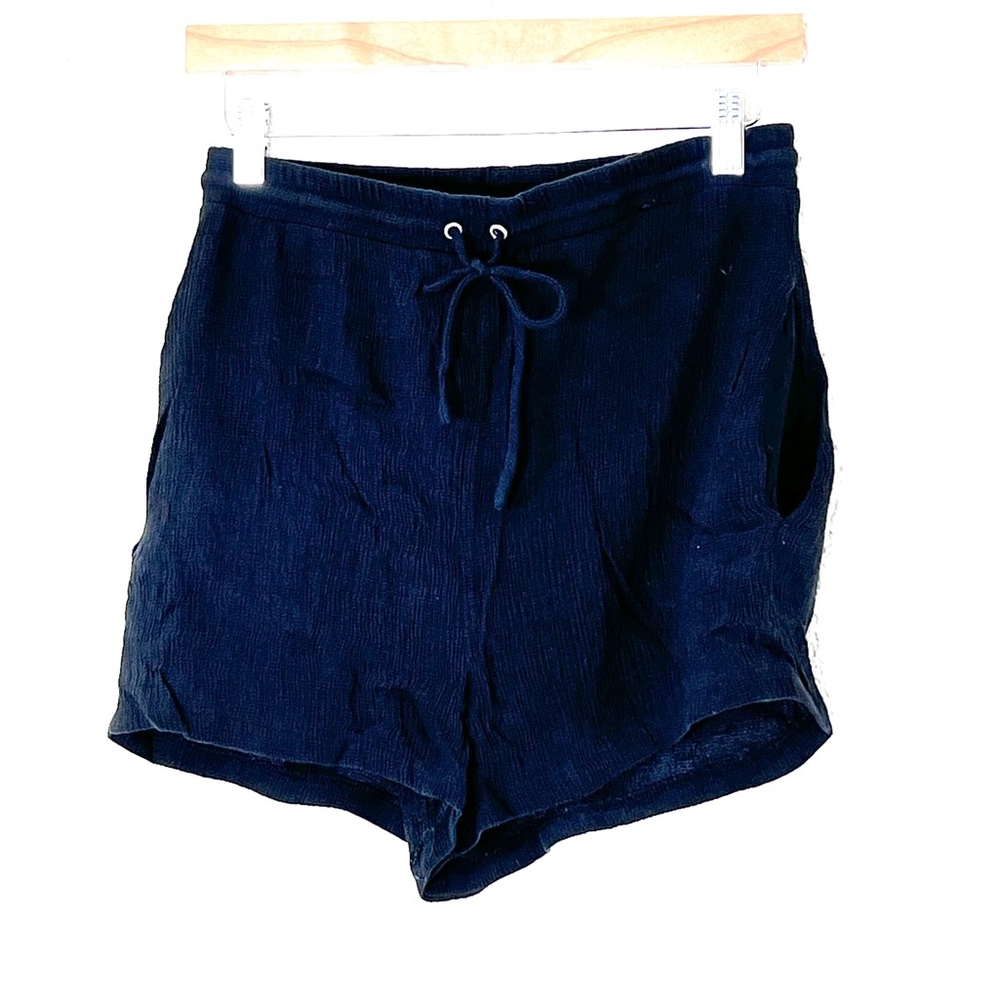 ASTR | Rayon black high rise loose shorts drawstring waist/pockets size …